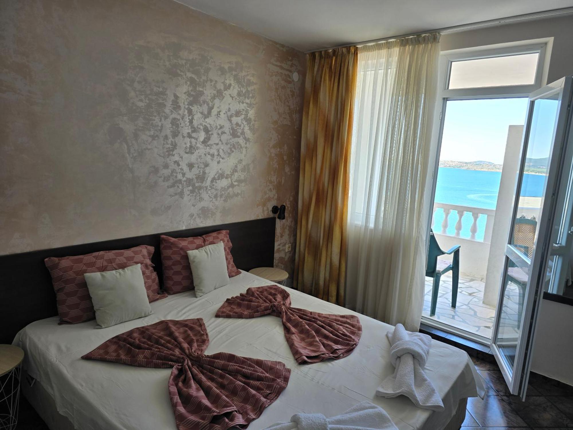 Orion Guest House Sosopol Exterior foto