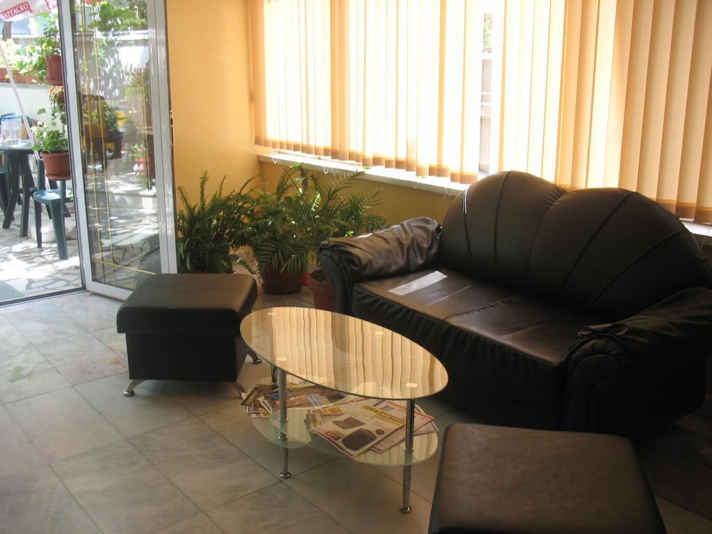 Orion Guest House Sosopol Exterior foto
