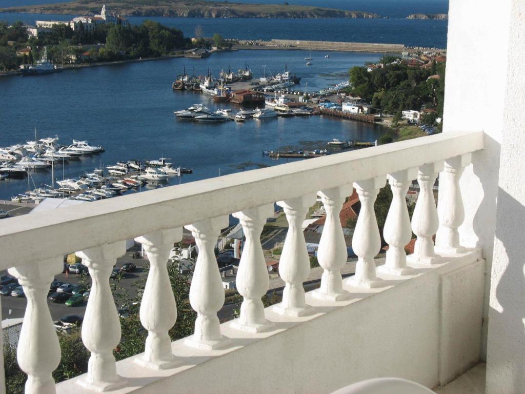 Orion Guest House Sosopol Zimmer foto